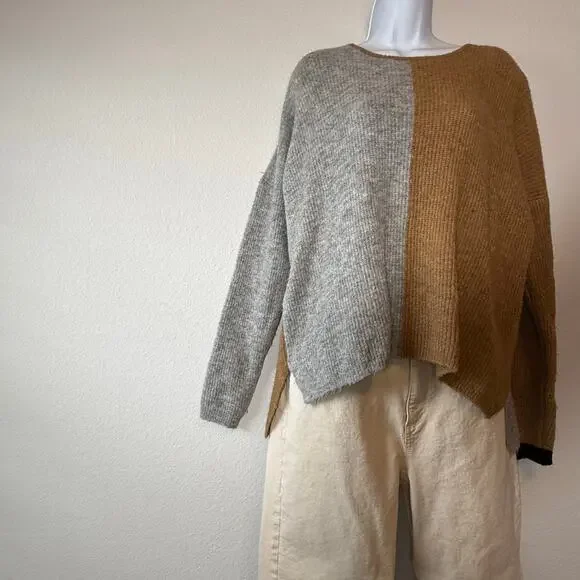 PRE-LOVED sita murt rent the runway sweater Size M-L (see measurements) - Picture 3 of 8